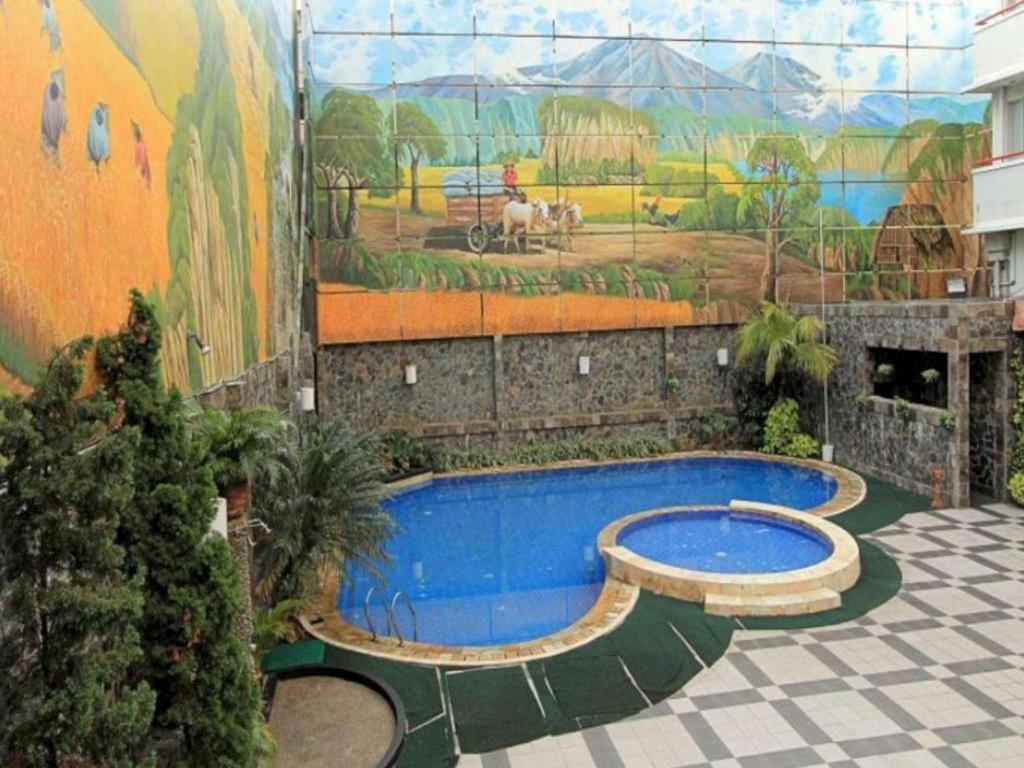 Hotel Golden Sky Pluit Jacarta Exterior foto