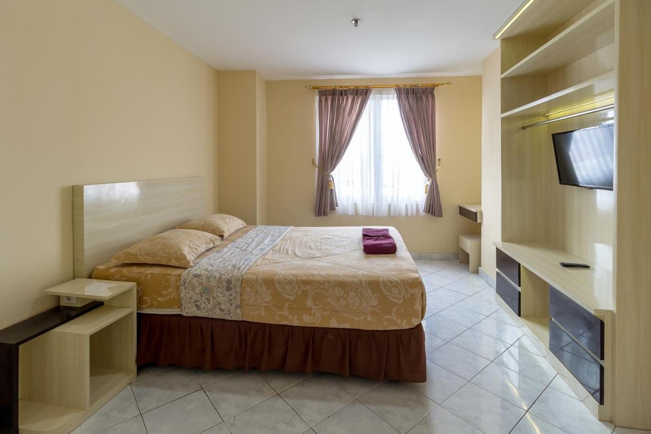 Hotel Golden Sky Pluit Jacarta Exterior foto