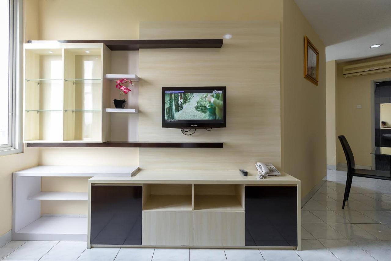 Hotel Golden Sky Pluit Jacarta Exterior foto